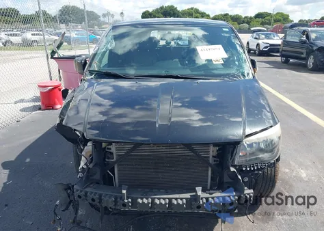 2015 Chrysler Town & Country S из США, поврежденный, VIN 2C4RC1HG0FR521773